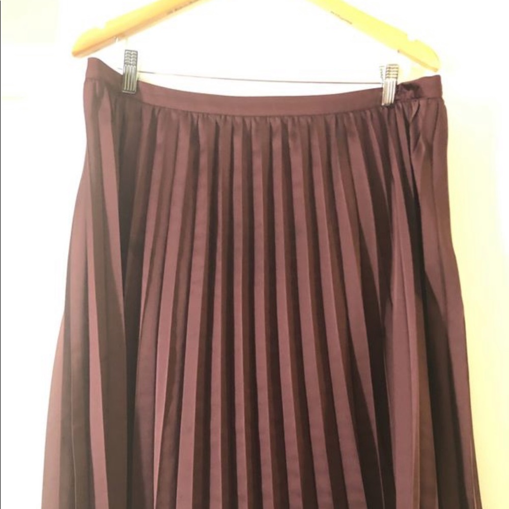 Burgundy Pleated Skirt